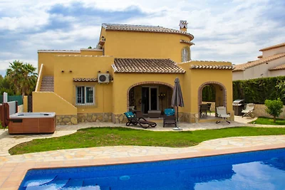 Denia2 km Villa Inge 400m. zur Meer