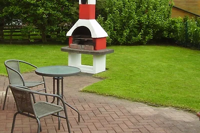 025 Friesenhaus, Zaun, gerne Hund
