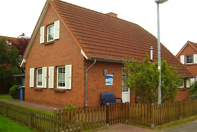 025 Friesenhaus, Zaun, gerne Hund
