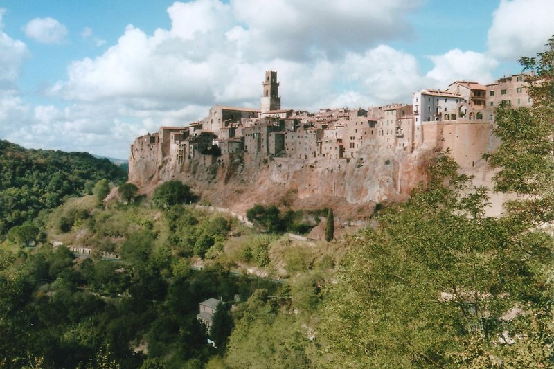 Pitigliano from the West