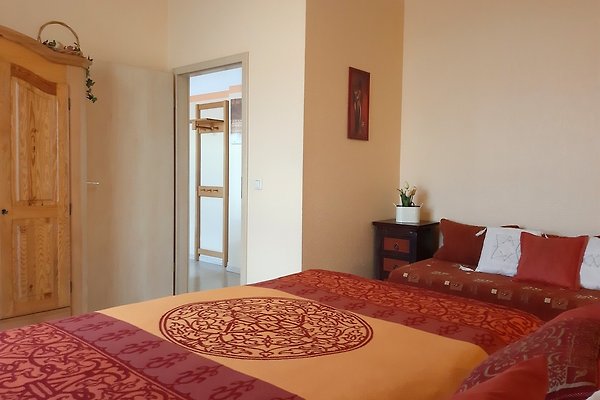 SONNENBLUME mit 2 Schlafzimmer in Waren (Müritz) - Firma