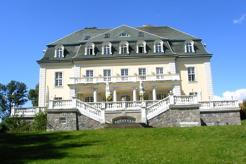 Schloss Groß Plasten