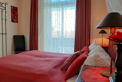 ROTE ROSE mit 1 Schlafzimmer