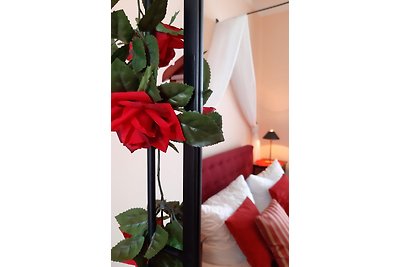 ROTE ROSE mit 1 Schlafzimmer