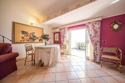 Delizioso appartamento con terrazzo