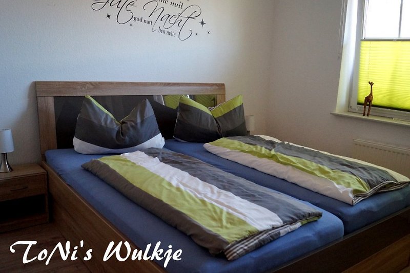 Schlafzimmer EG mit Doppelbett