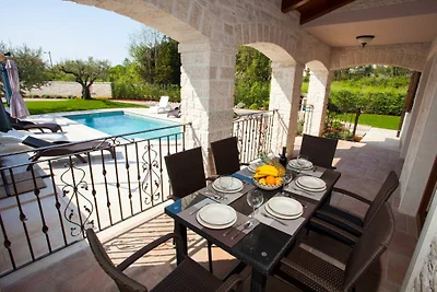 Villa Lory