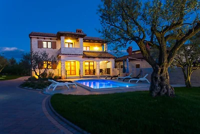 Villa Lory
