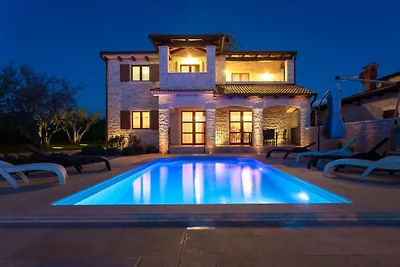 Villa Lory