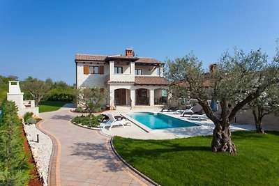 Villa Lory