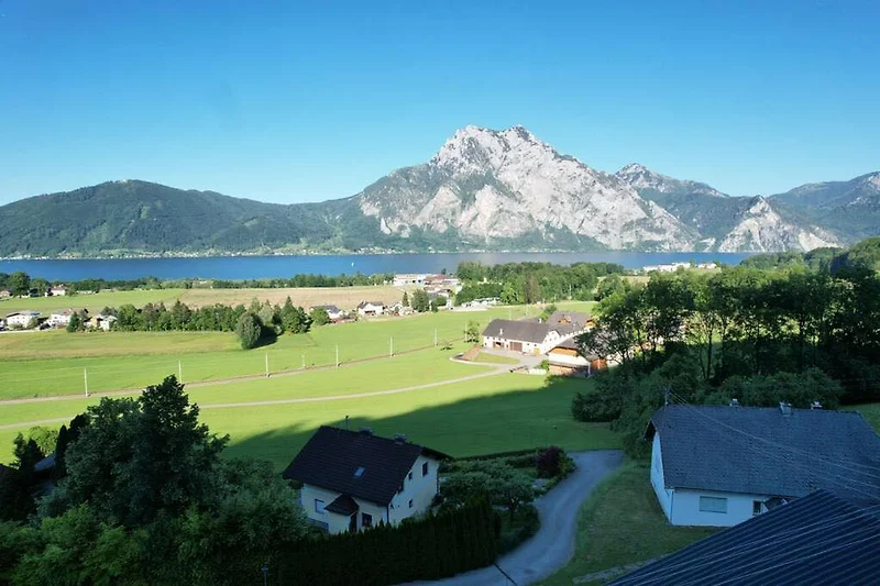 Ausblick Küche und Wohnzimmer.