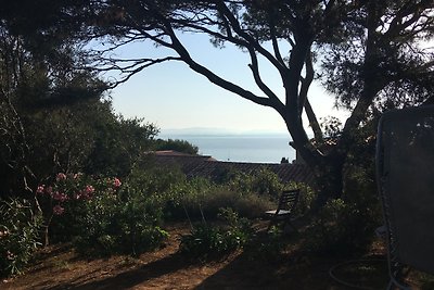 VILLA in Wald-Traumhafter Meerblick