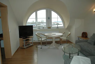 Idillio portuale n. 38 con vista sul porto