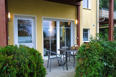 Exclusieve kunstenaarsflat terras