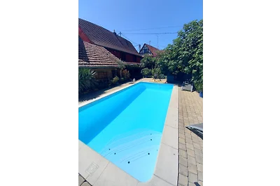 Staro popločano dvorište
