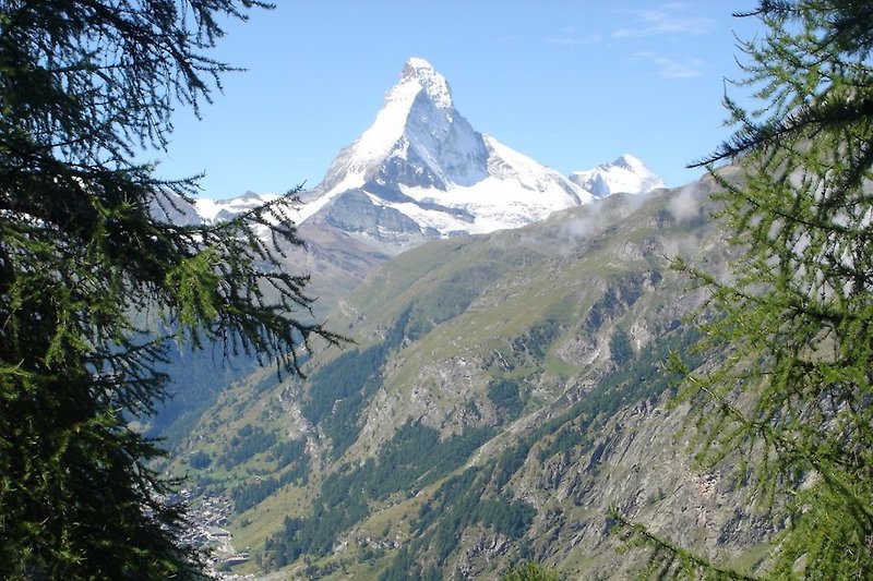 Matterhorn 4478m, vom Höhenweg gesehen