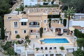 Villa pour 8 personnes, piscine privée