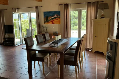 Villa mit Privatpool für 4 Pers.