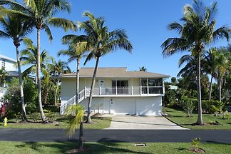 Villa Bonita Beach