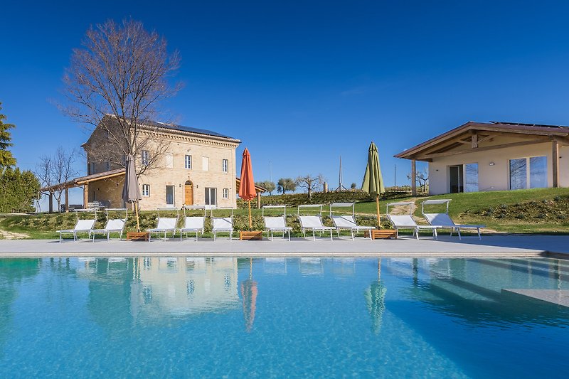 Villa Margherita con dependance e piscina