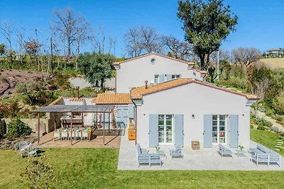 Villa Petra