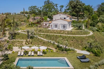 Villa Petra