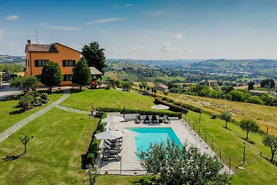 LEONDINA COUNTRY HOUSE