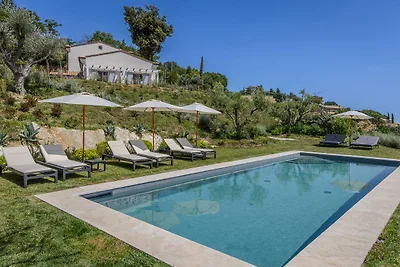 Villa Petra