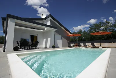 Villa Franka mit Schwimmbad