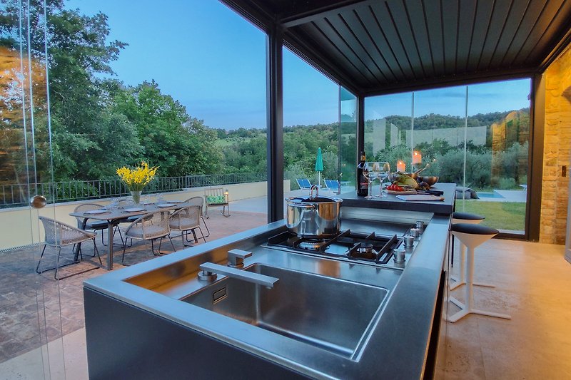 Outdoor kitchen - gas hobs and electric grill