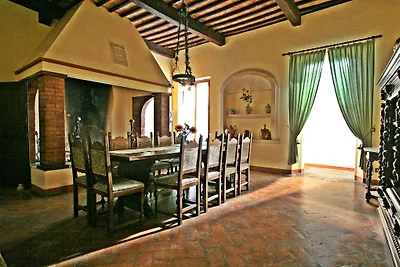 VILLA DORA