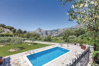 Steinhaus mit Pool, tolle Aussicht