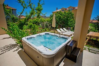 Wohnung mit Jacuzzi