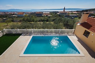 Maison de charme avec piscine, Kastela