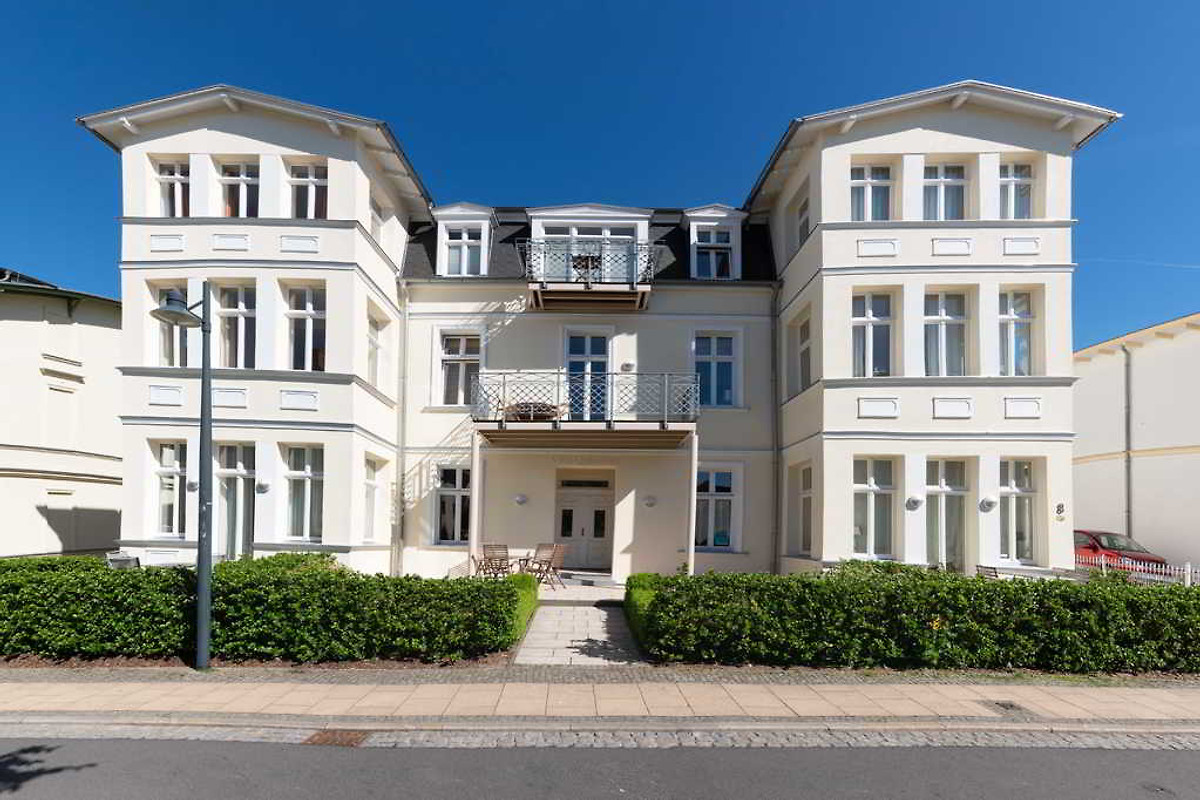 Villa Quisisana - Wohnung 7 in Ahlbeck - Firma Ferienwohnungen am ...