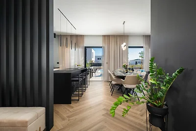Villa M Luxury