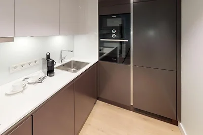 White Pearl Luxusapartment mit überdachtem Ba...