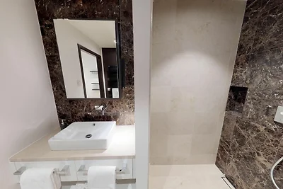 White Pearl Luxusapartment mit Sauna und Terr...