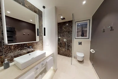 White Pearl Luxusapartment mit Balkon 3.06