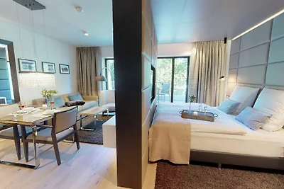 White Pearl Luxusapartment mit Balkon 3.06