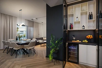 Villa M Luxury