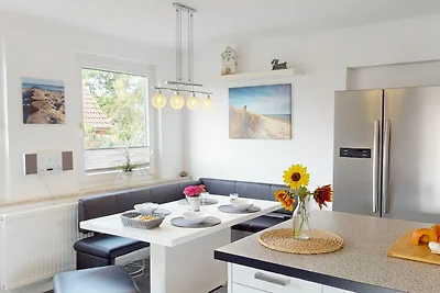 Villa Klarsinni I Ferienwohnung 2 Strandkorb