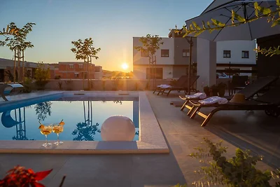 Villa M Luxury
