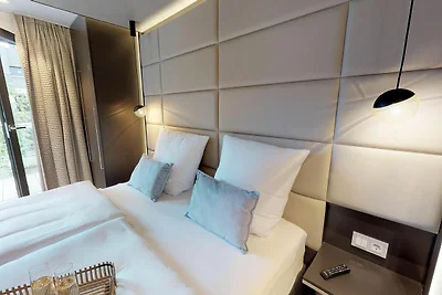 White Pearl Luxusapartment mit überdachtem Ba...