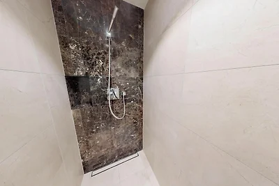 White Pearl große Luxussuite mit Sauna und üb...