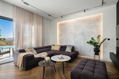 Villa M Luxury