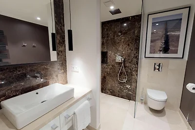 White Pearl Luxusapartment mit Sauna und Balk...