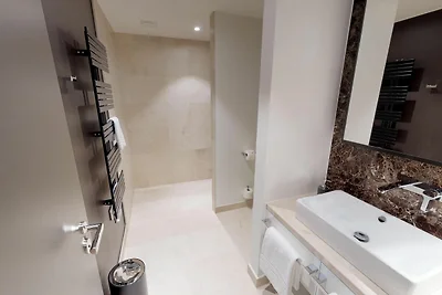 White Pearl Luxusapartment mit Sauna und Balk...