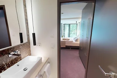 White Pearl Luxussuite mit Sauna und Balkon...