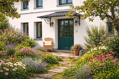 Ostseelandsitz Mira Belle Fewo 1 mit Indoor P...